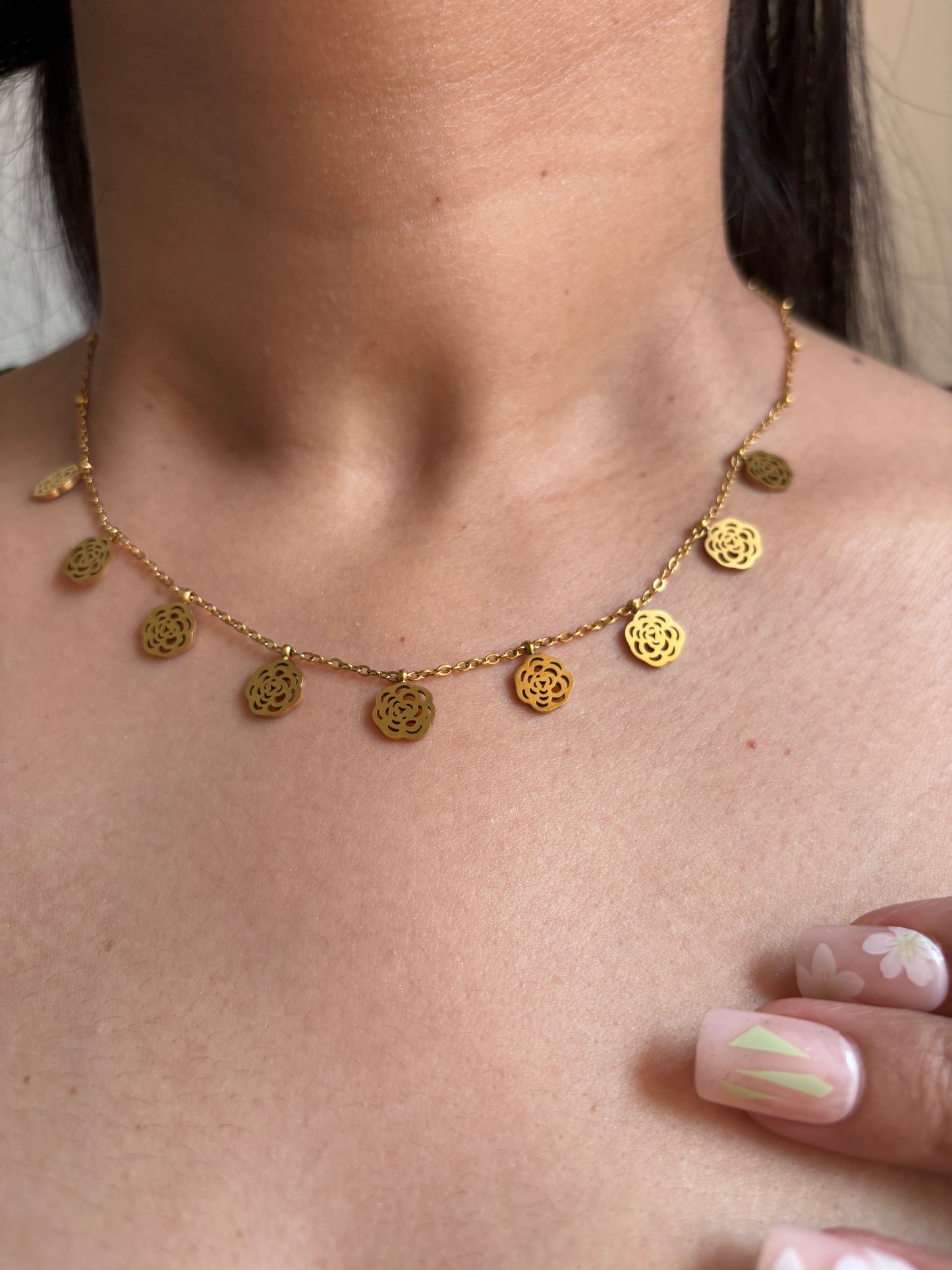 Rose flower necklace