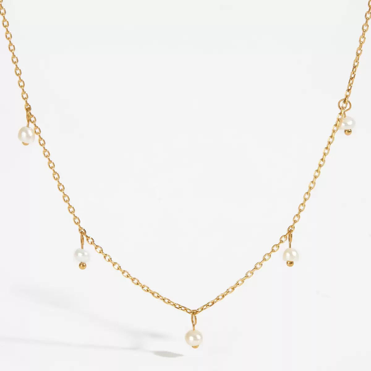 Luna Pearl Necklace
