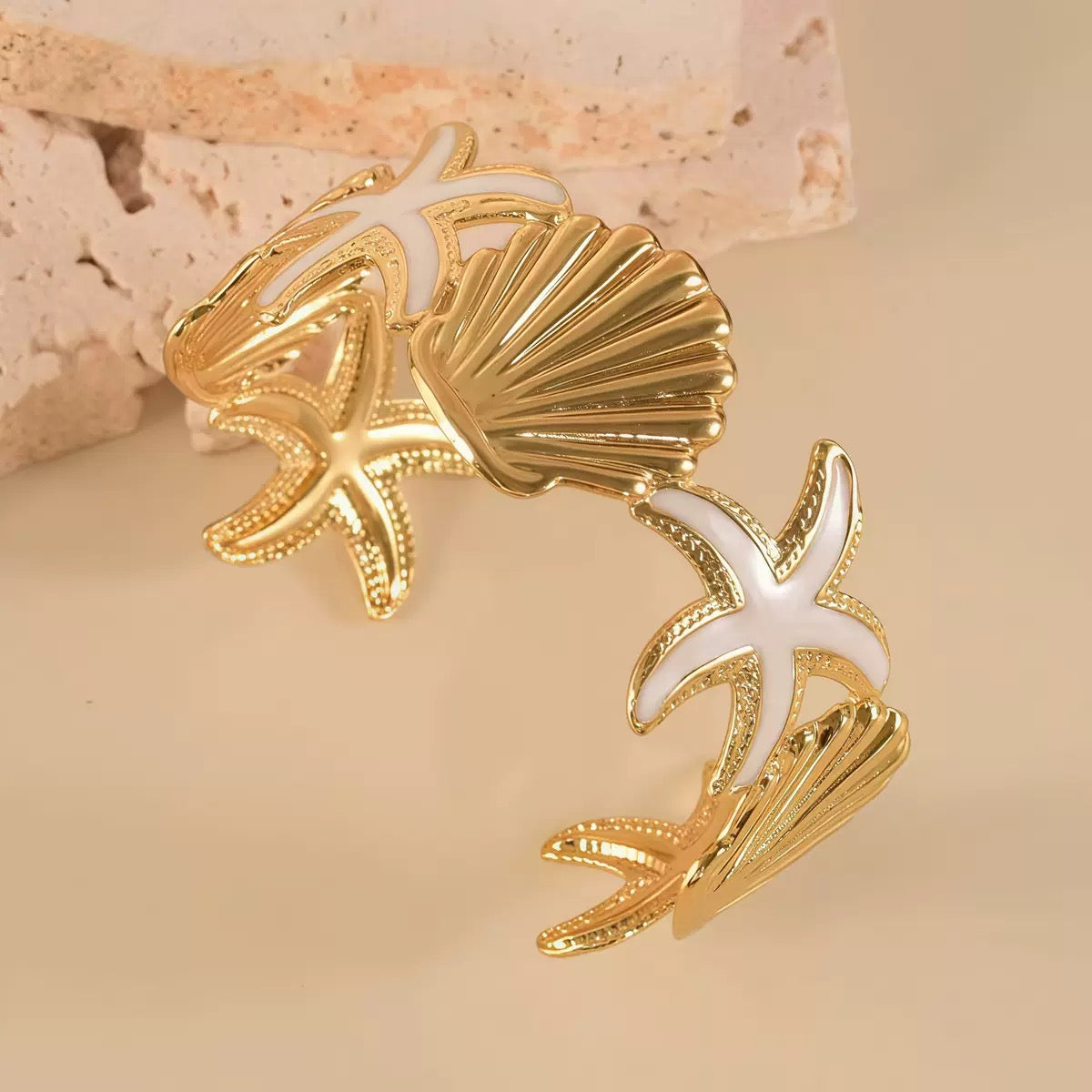 White Starfall Shell Cuff