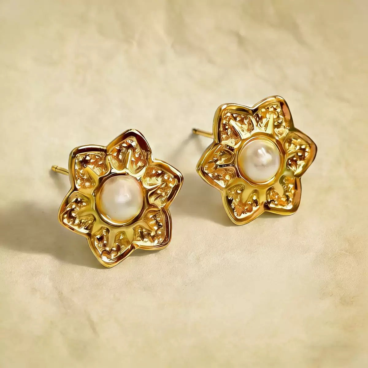 Bloom Studs