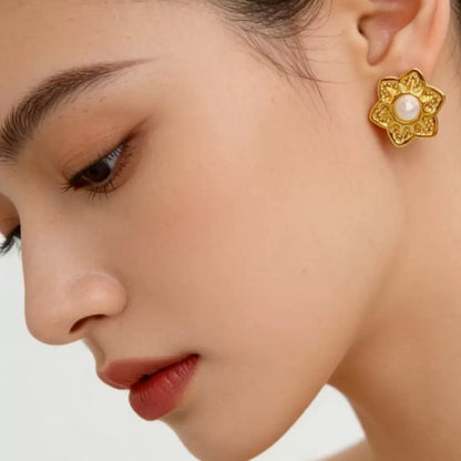 Bloom Studs