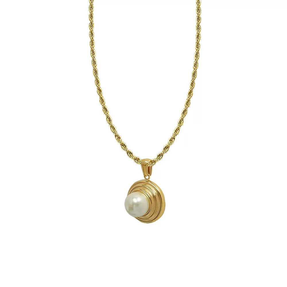 Bold Pearl Necklace