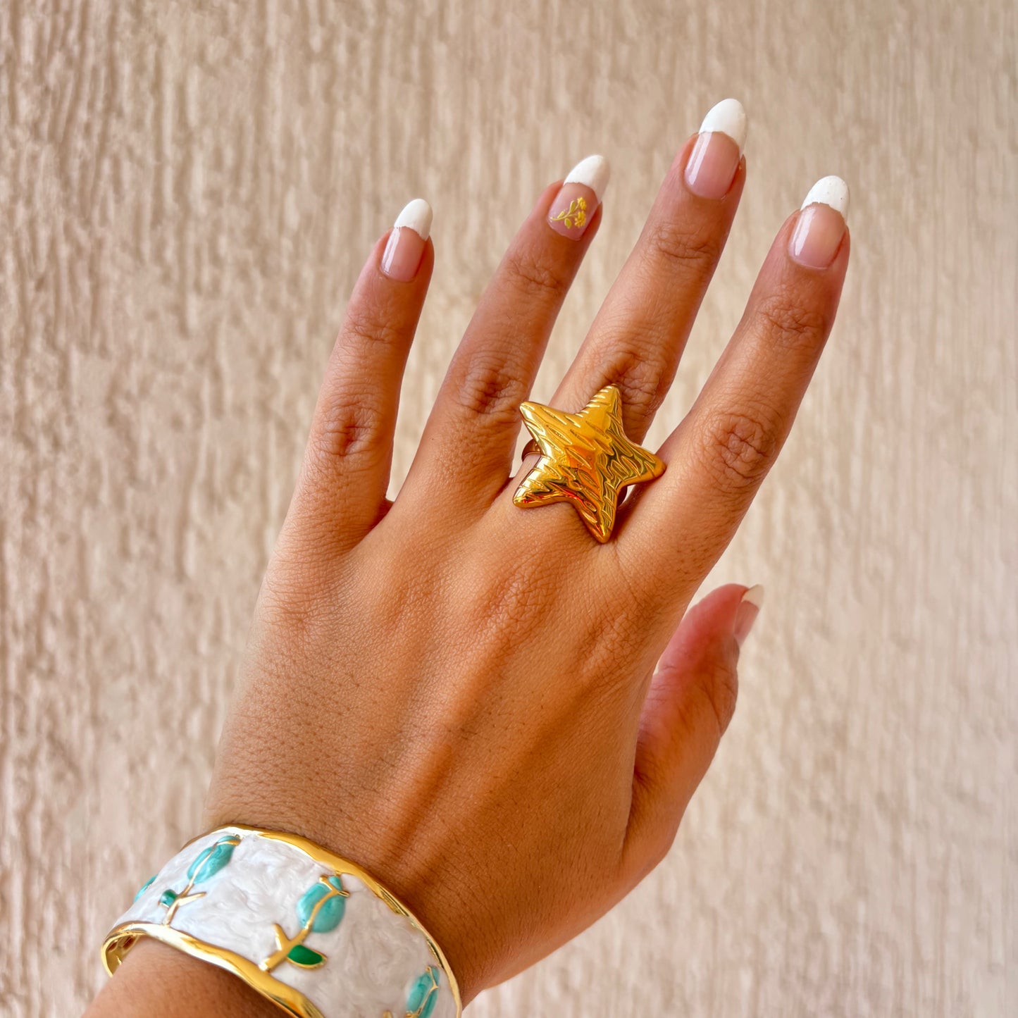 Gold star ring