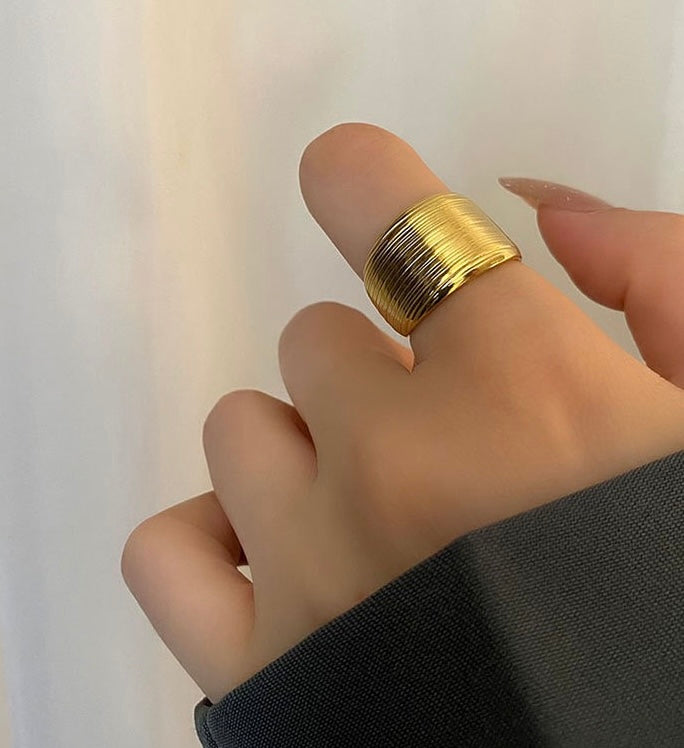 Golden Ripple Ring