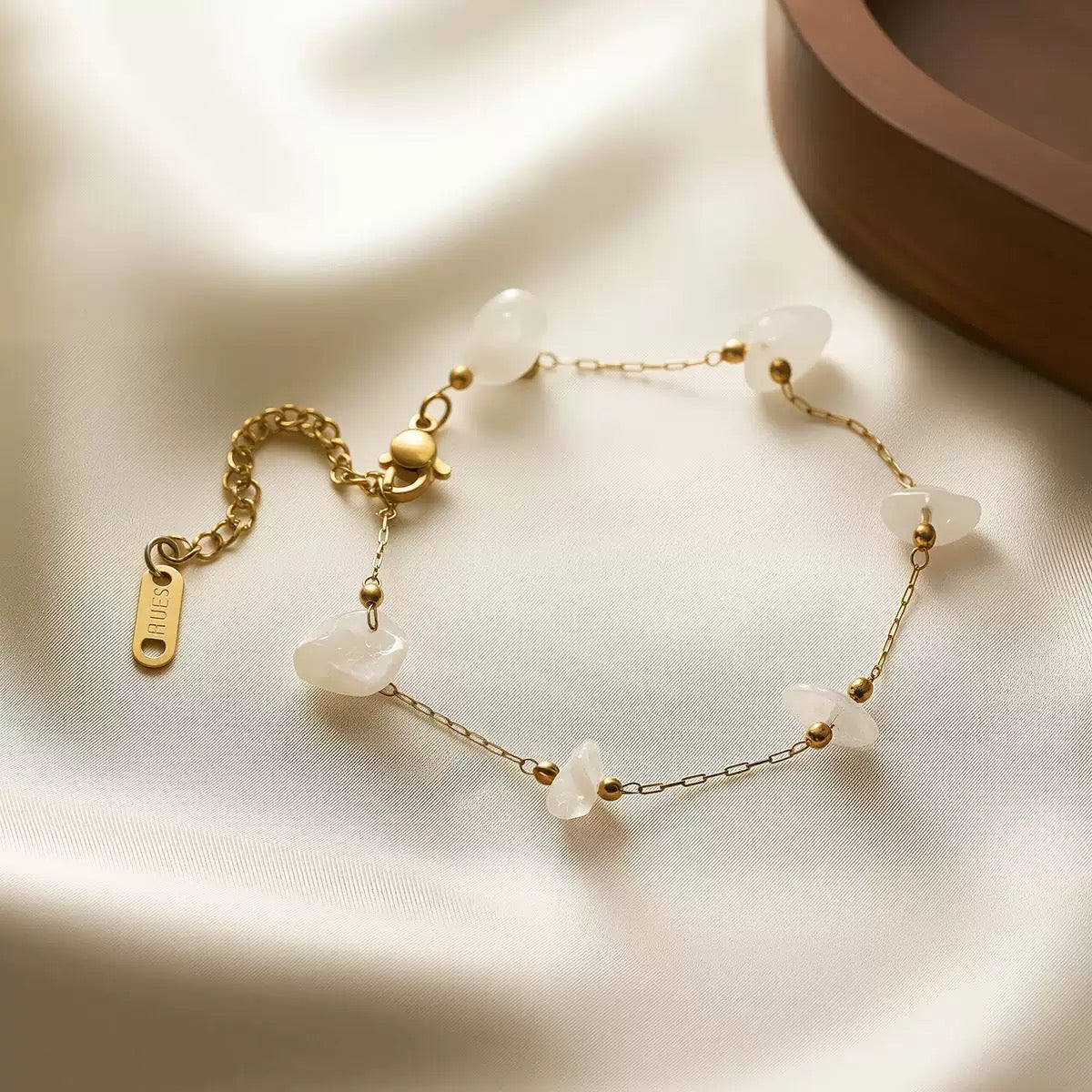 Ivory Bloom Bracelet