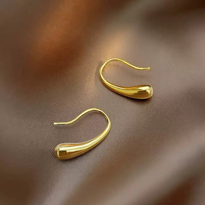 Minimal Teardrop Earrings