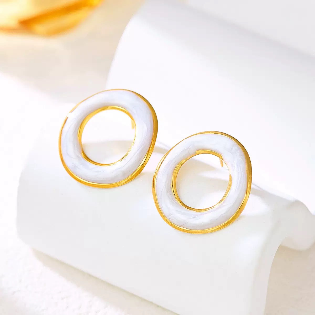Modern Halo Hoops