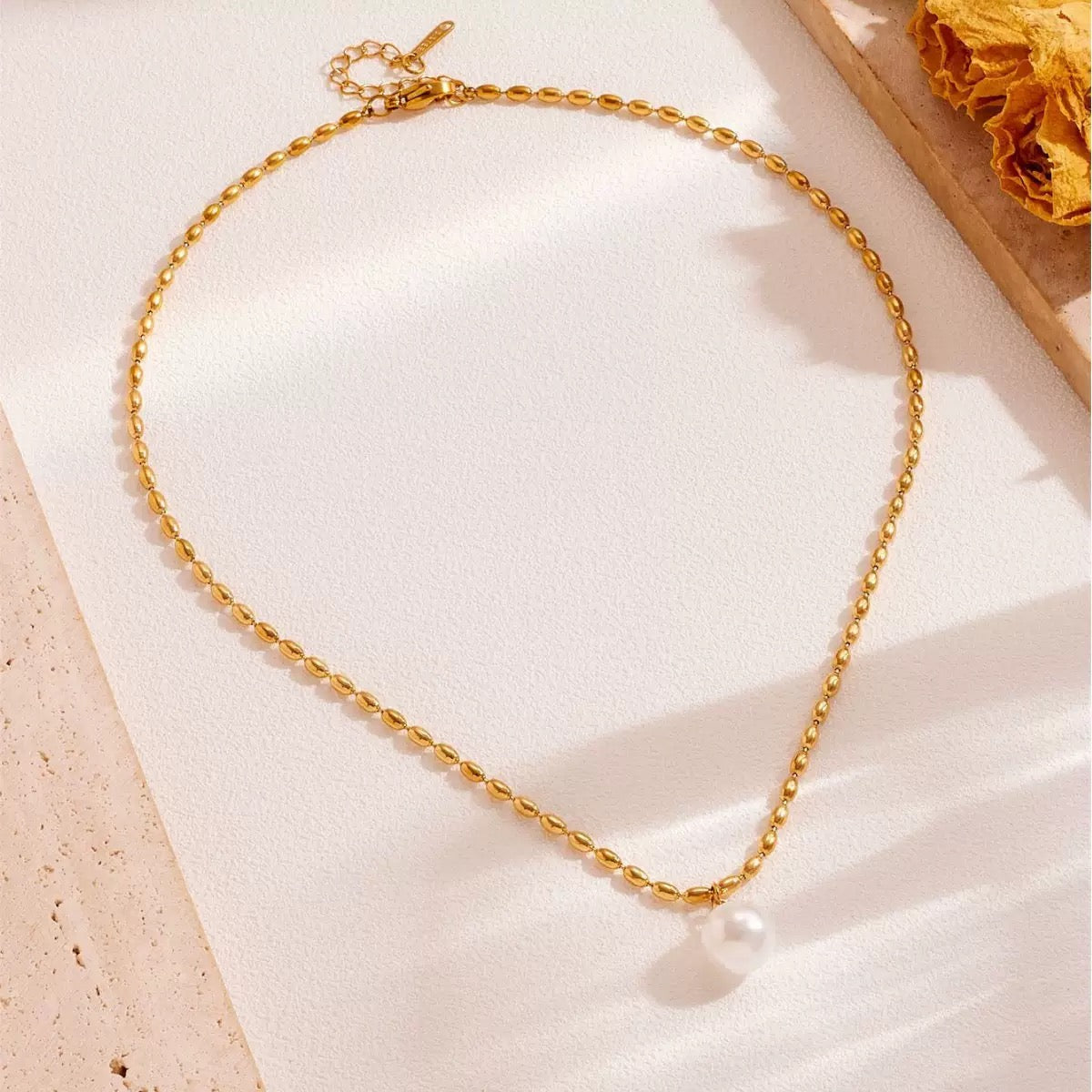 Pearl Embrace Necklace