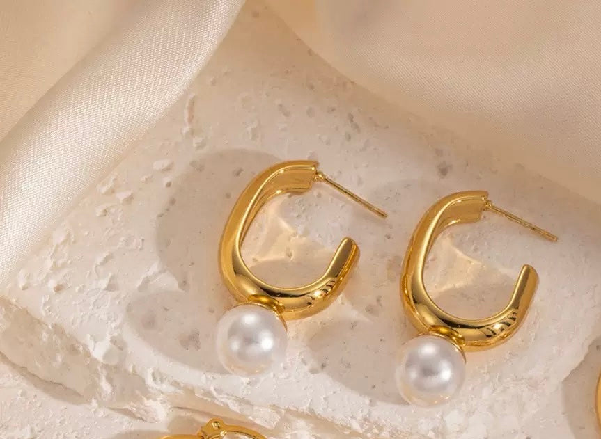 Pearl Radiance Hoops