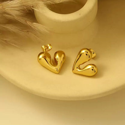 Royale Love Studs