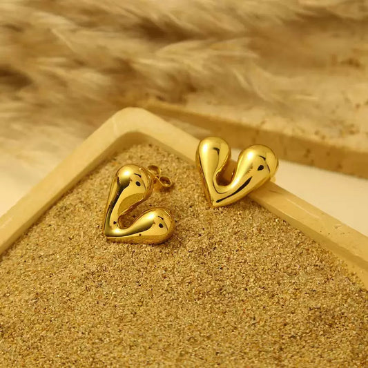 Royale Love Studs