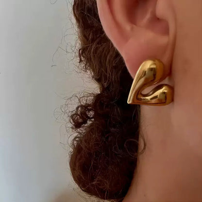 Royale Love Studs