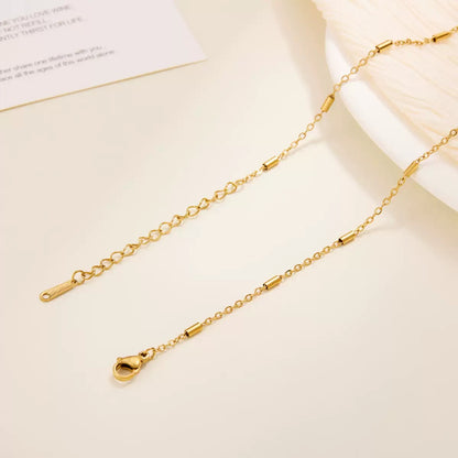 Sleek Gold Chain