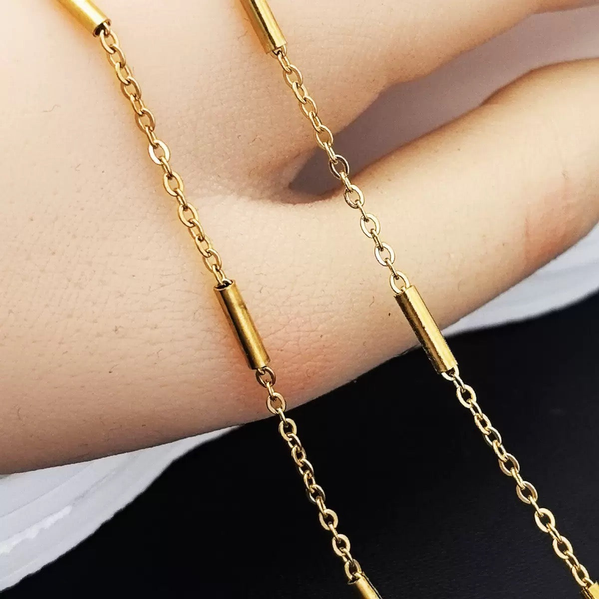Sleek Gold Chain