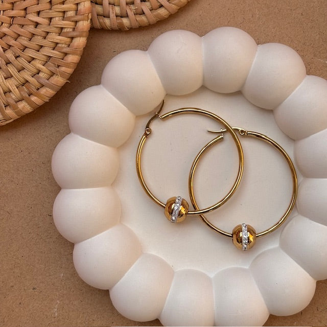 The Spotlight Hoops