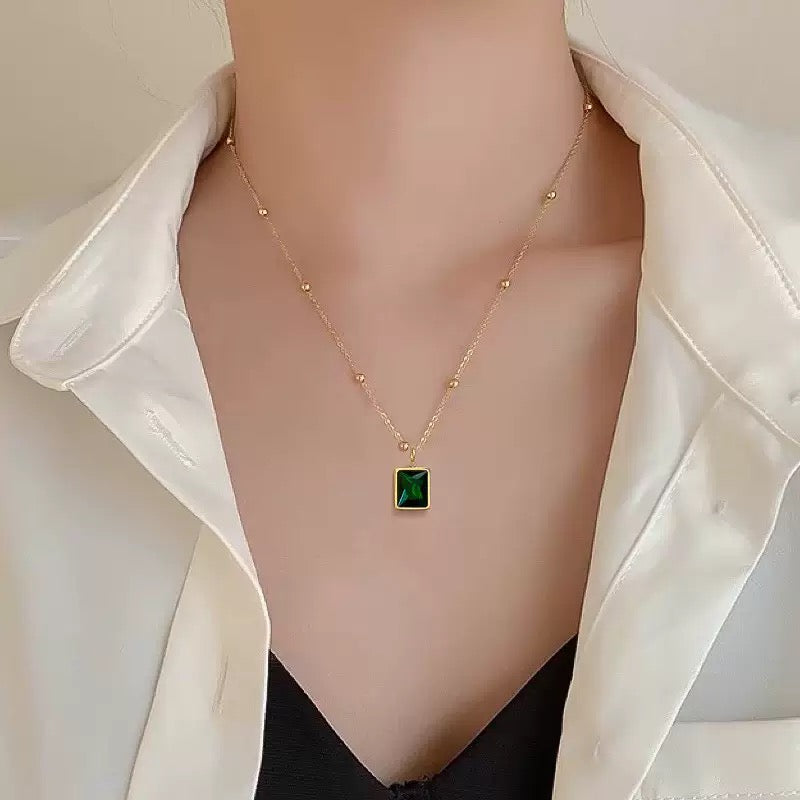 Verdant Glow Pendant